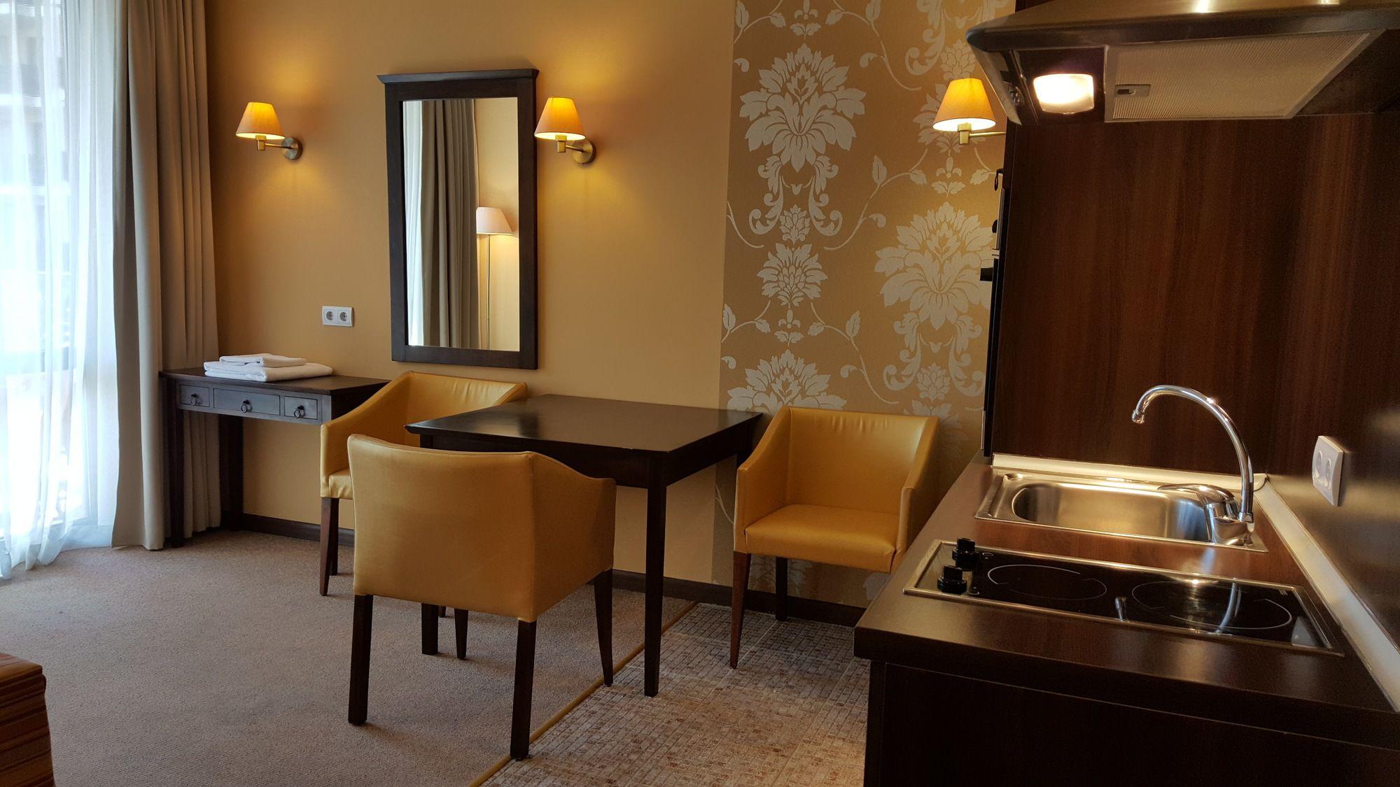 Royal Beach Private Apartments Napospart Kültér fotó